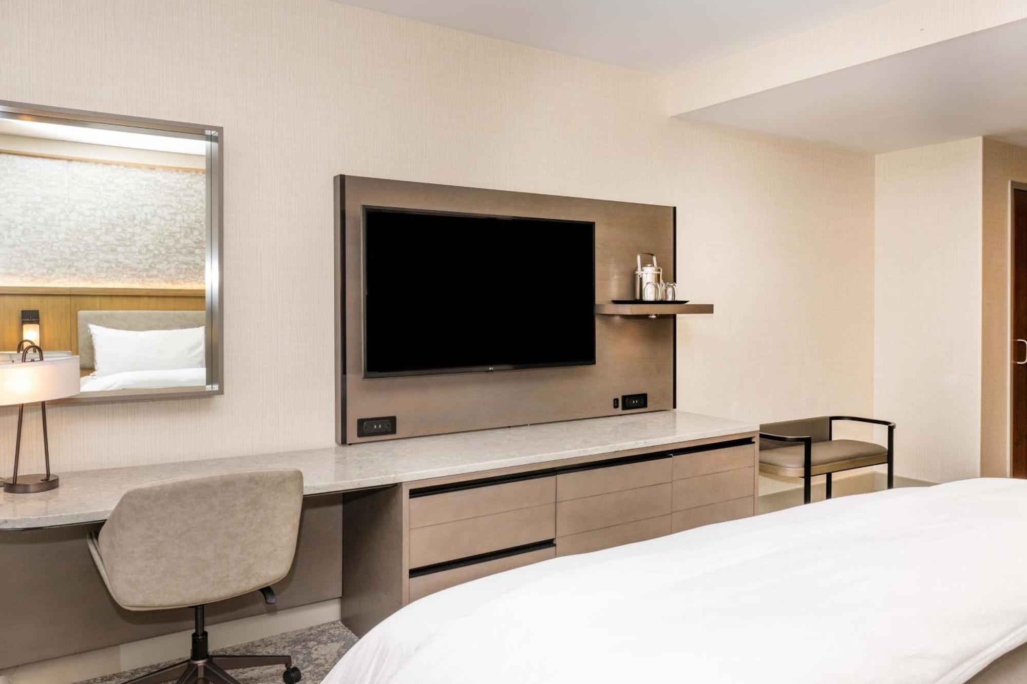 The Westin Chicago Lombard Hotell Eksteriør bilde