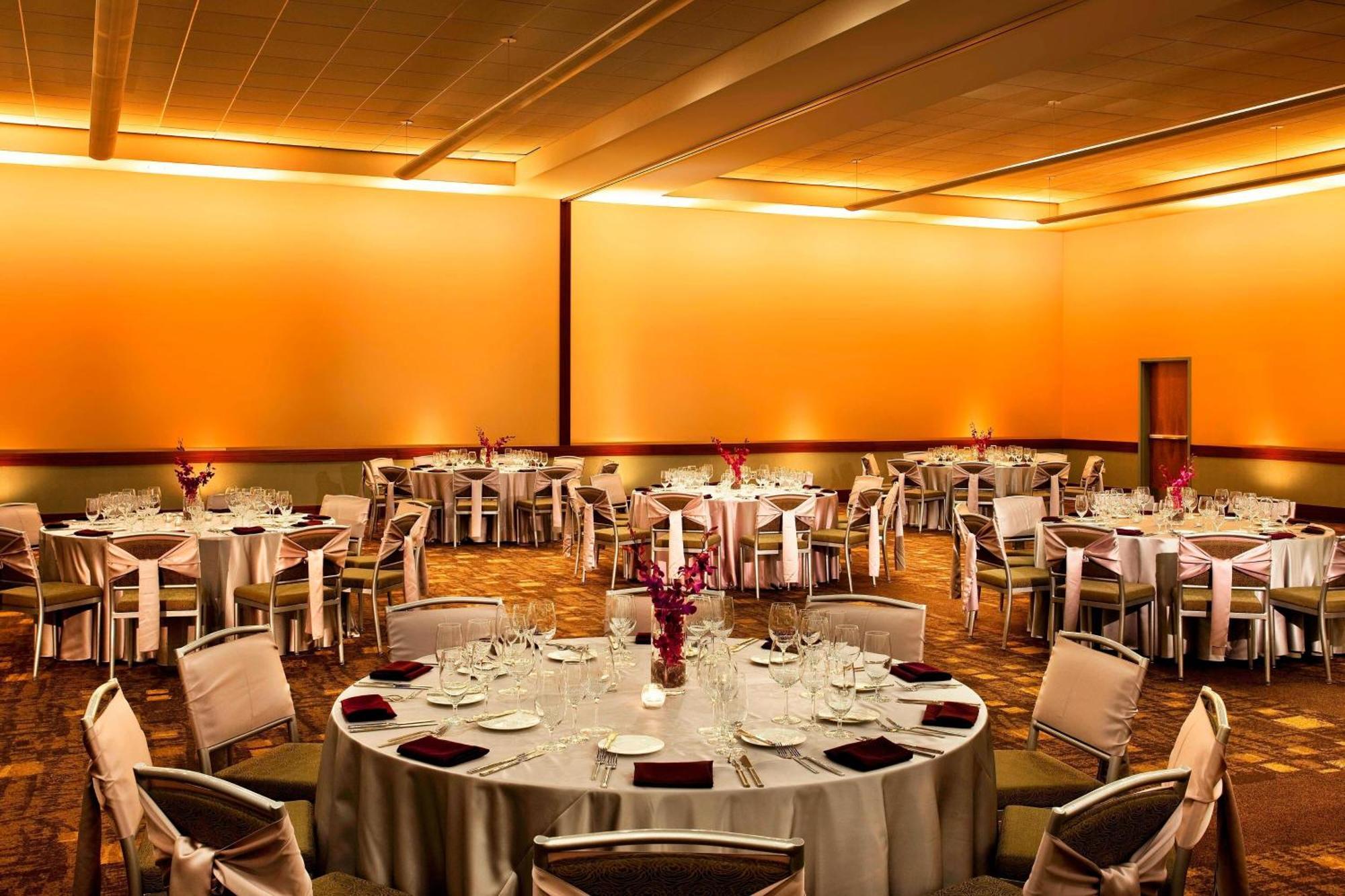 The Westin Chicago Lombard Hotell Eksteriør bilde